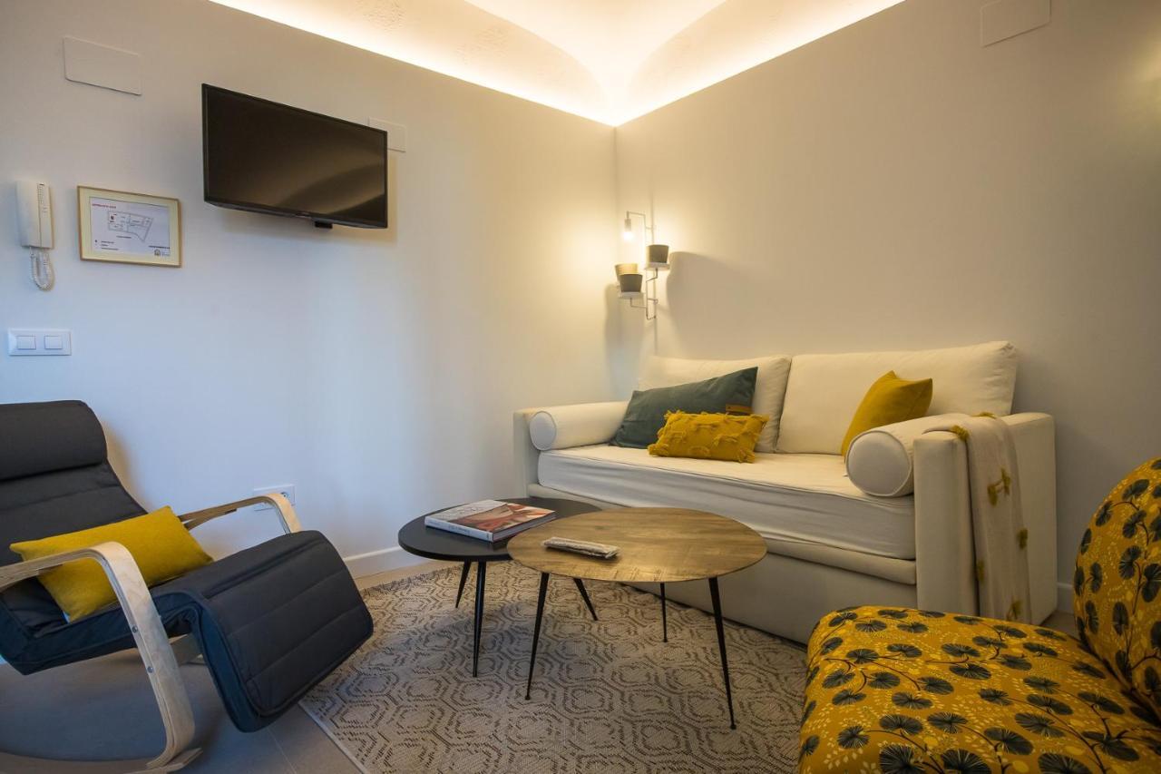 Apartamentos San Salvador Parking Gratis Mérida Kültér fotó