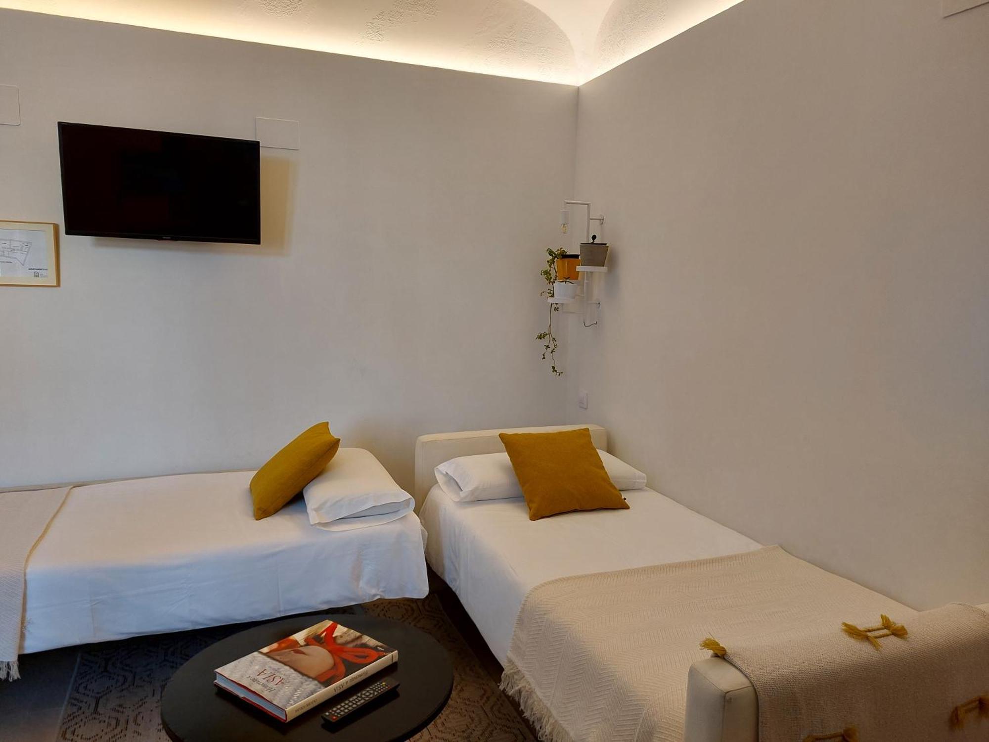 Apartamentos San Salvador Parking Gratis Mérida Kültér fotó