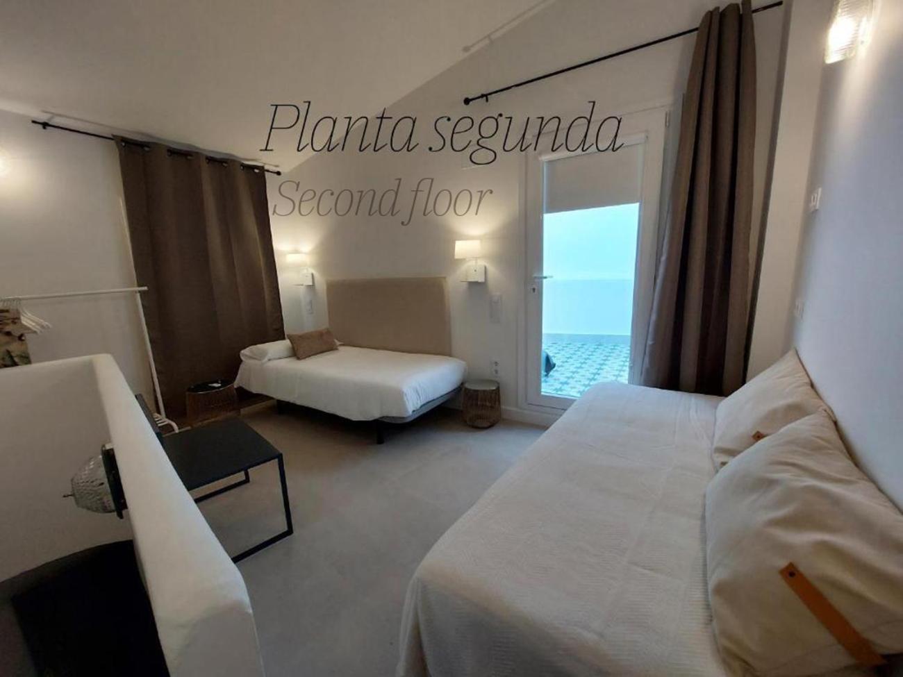 Apartamentos San Salvador Parking Gratis Mérida Kültér fotó