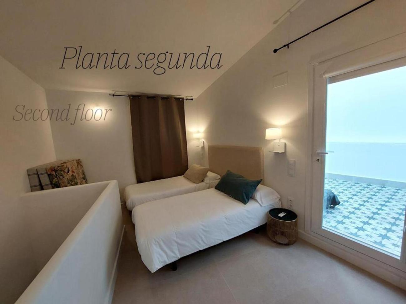 Apartamentos San Salvador Parking Gratis Mérida Kültér fotó