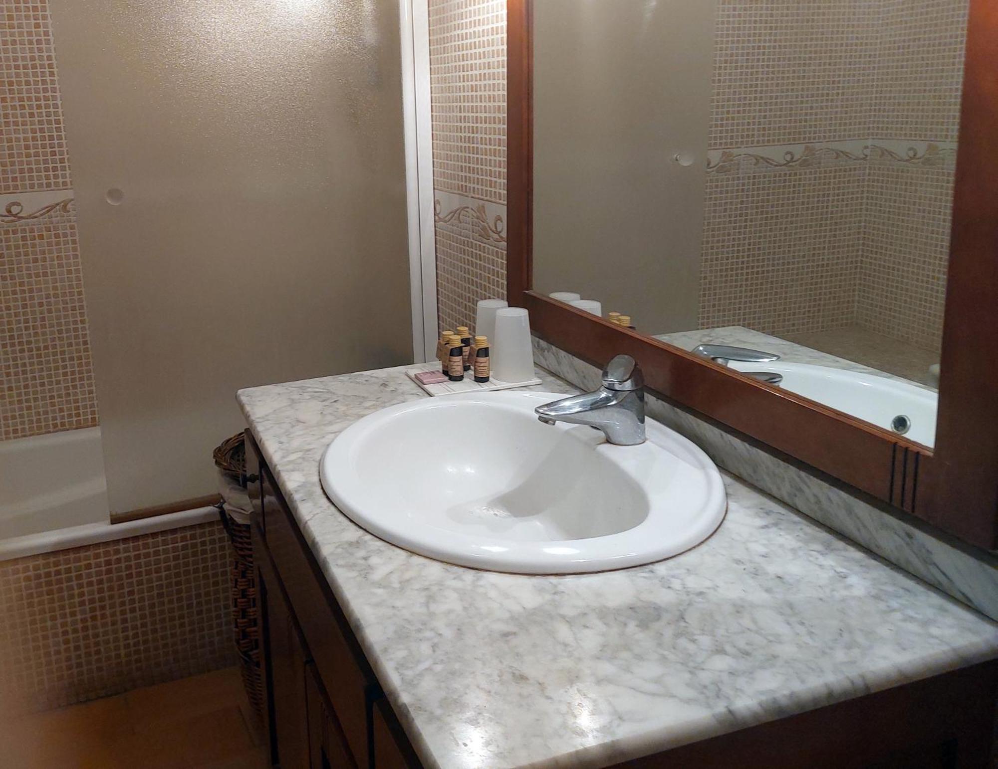Apartamentos San Salvador Parking Gratis Mérida Kültér fotó